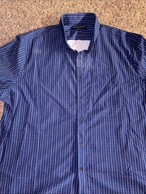 Mizzen+Main Leeward Dark Blue Pinstripe Button-Down Shirt